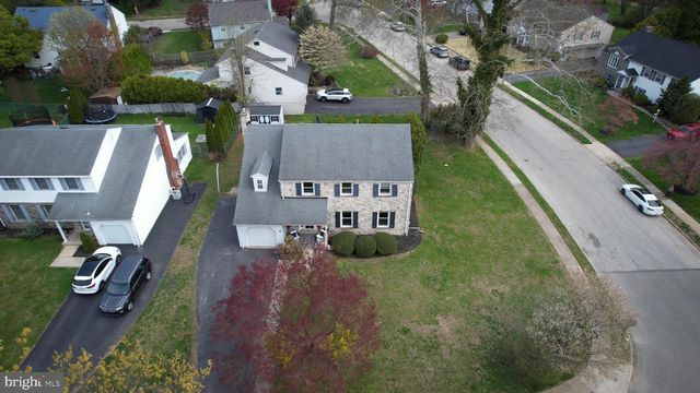 701 W ROLLING RD, Springfield, PA 19064