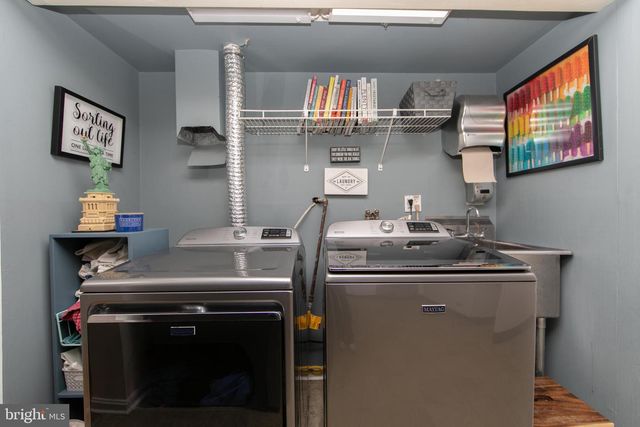 701 W ROLLING RD, Springfield, PA 19064