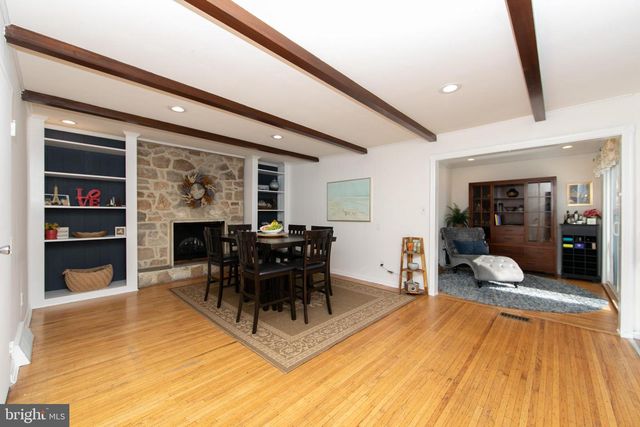 701 W ROLLING RD, Springfield, PA 19064