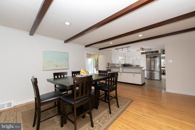 701 W ROLLING RD, Springfield, PA 19064