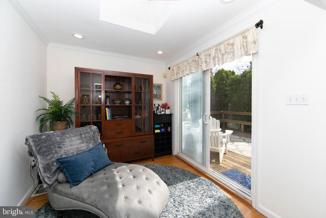 701 W ROLLING RD, Springfield, PA 19064