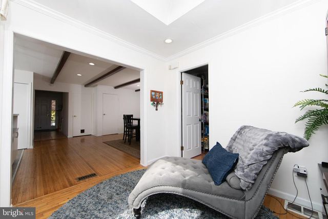 701 W ROLLING RD, Springfield, PA 19064