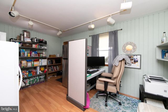 701 W ROLLING RD, Springfield, PA 19064