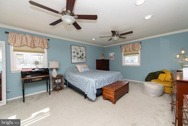 701 W ROLLING RD, Springfield, PA 19064