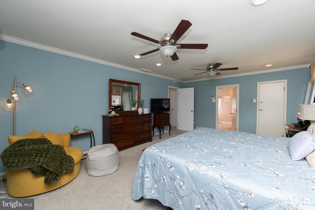 701 W ROLLING RD, Springfield, PA 19064