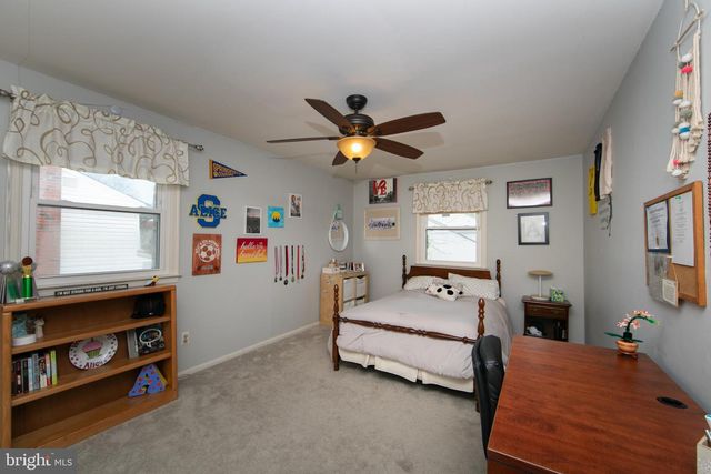 701 W ROLLING RD, Springfield, PA 19064