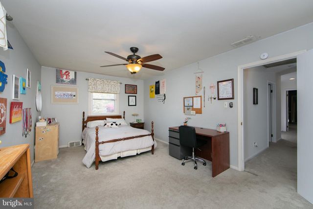 701 W ROLLING RD, Springfield, PA 19064