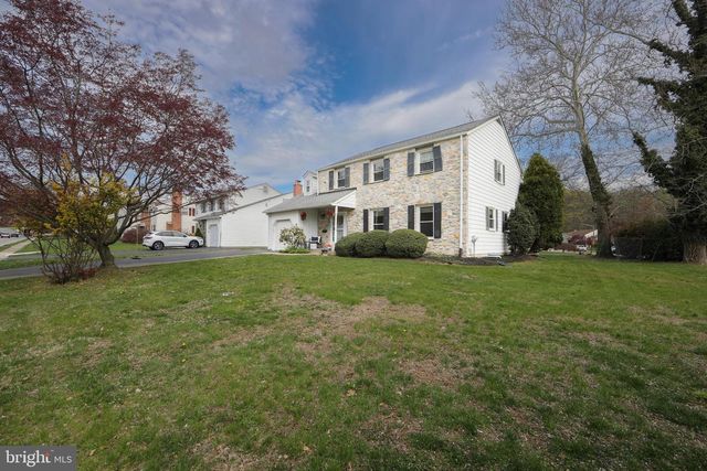 701 W ROLLING RD, Springfield, PA 19064