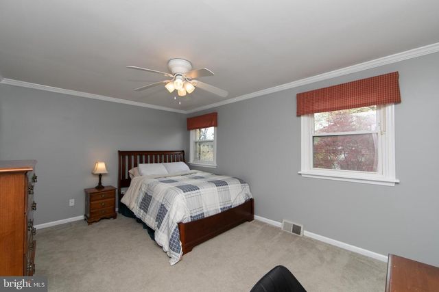 701 W ROLLING RD, Springfield, PA 19064