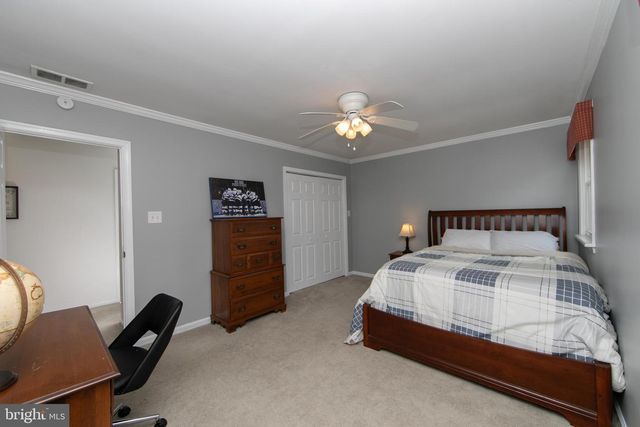 701 W ROLLING RD, Springfield, PA 19064