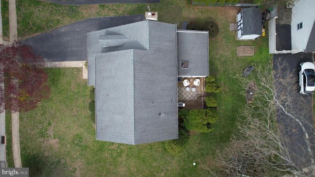 701 W ROLLING RD, Springfield, PA 19064