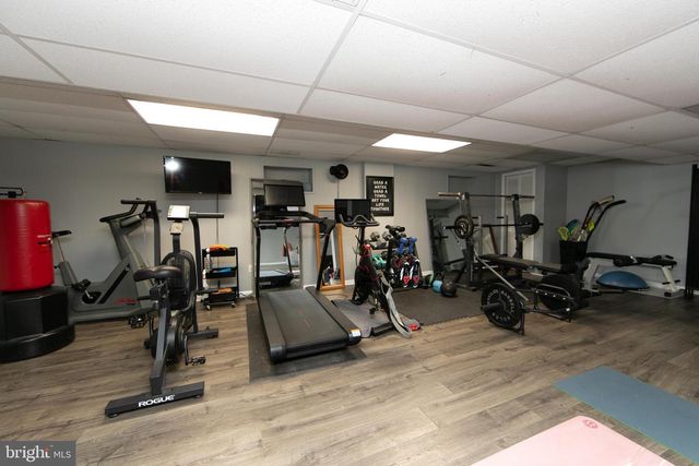 701 W ROLLING RD, Springfield, PA 19064