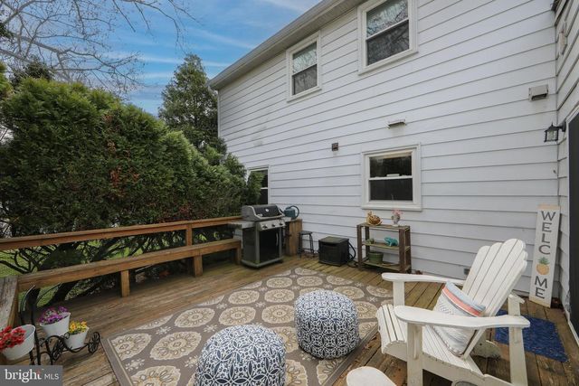 701 W ROLLING RD, Springfield, PA 19064