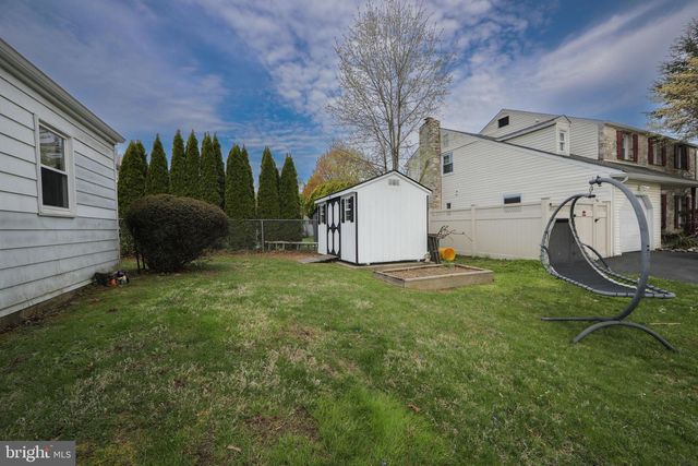 701 W ROLLING RD, Springfield, PA 19064