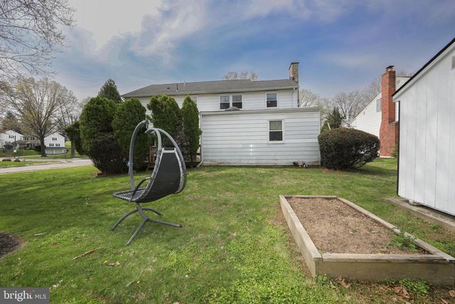 701 W ROLLING RD, Springfield, PA 19064