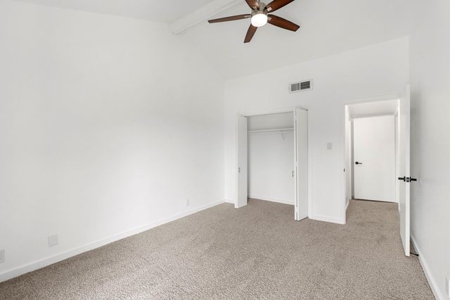 269 Venture Boulevard S, Point Venture, TX 78645