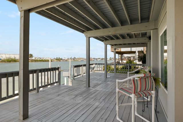 1028&9 W Scallop 1028&9, Port Isabel, TX 78578