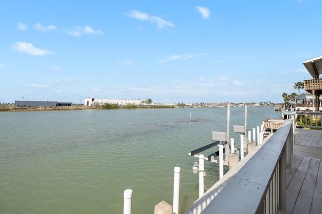 1028&9 W Scallop 1028&9, Port Isabel, TX 78578