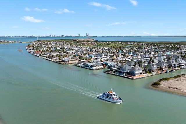 1028&9 W Scallop 1028&9, Port Isabel, TX 78578