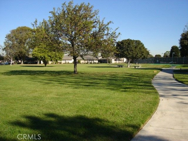 8877 Lauderdale Court 210-G, Huntington Beach, CA 92646