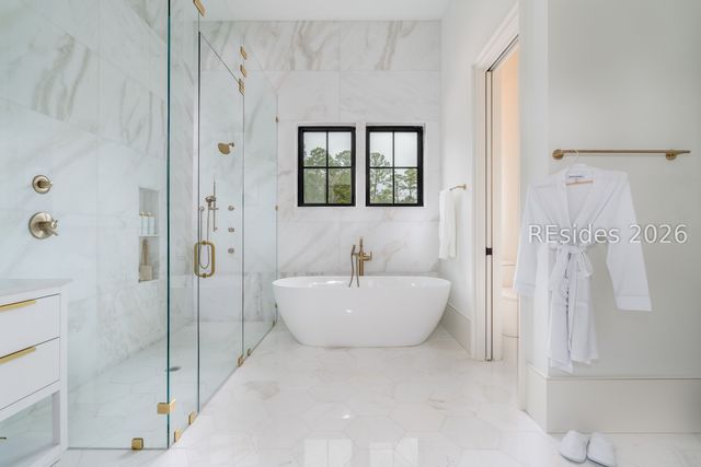 452 Davies Rd, Bluffton, SC 29910