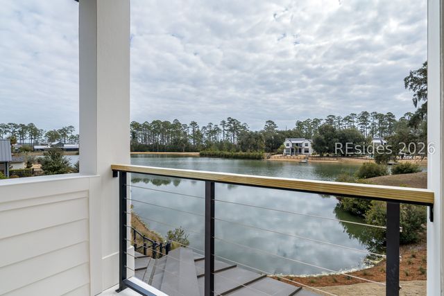 452 Davies Rd, Bluffton, SC 29910