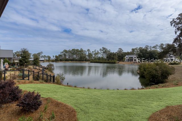 452 Davies Rd, Bluffton, SC 29910
