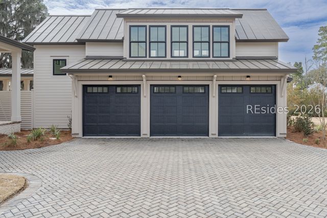 452 Davies Rd, Bluffton, SC 29910