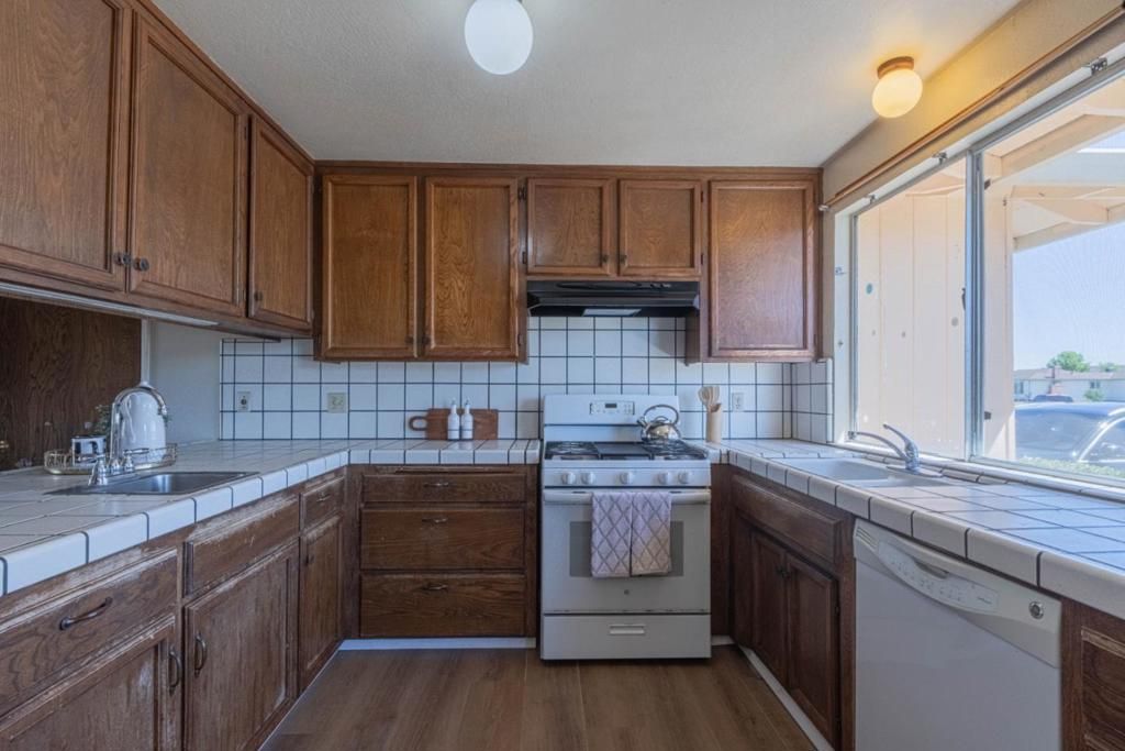 Image 13 of property listing at 611 Argentine Drive, Salinas, CA 93905