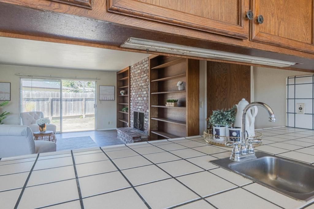 Image 14 of property listing at 611 Argentine Drive, Salinas, CA 93905