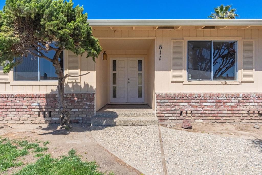 Image 3 of property listing at 611 Argentine Drive, Salinas, CA 93905
