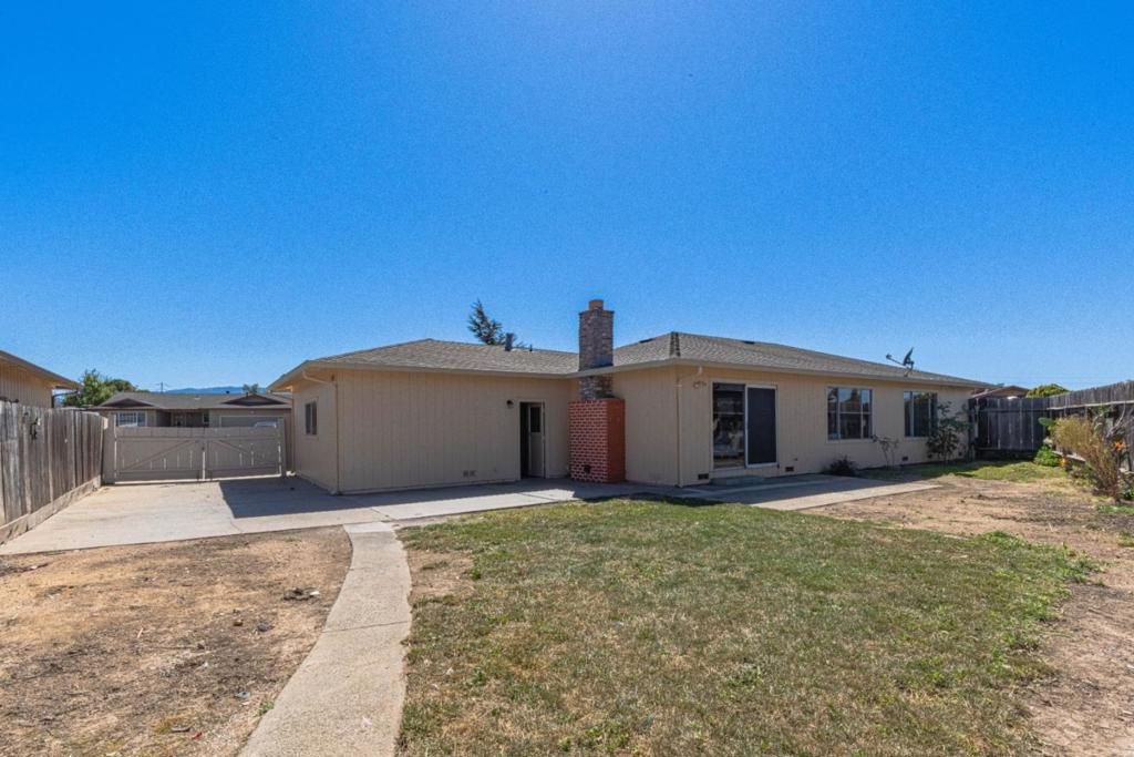 Image 34 of property listing at 611 Argentine Drive, Salinas, CA 93905