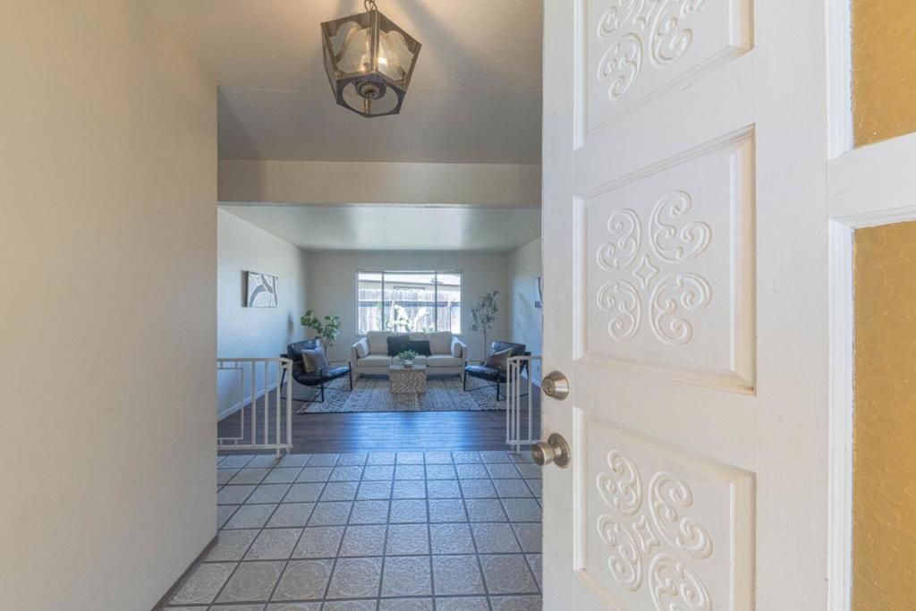 Image 5 of property listing at 611 Argentine Drive, Salinas, CA 93905
