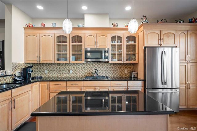 2279 Dalton Drive, Cortlandt Manor, NY 10567