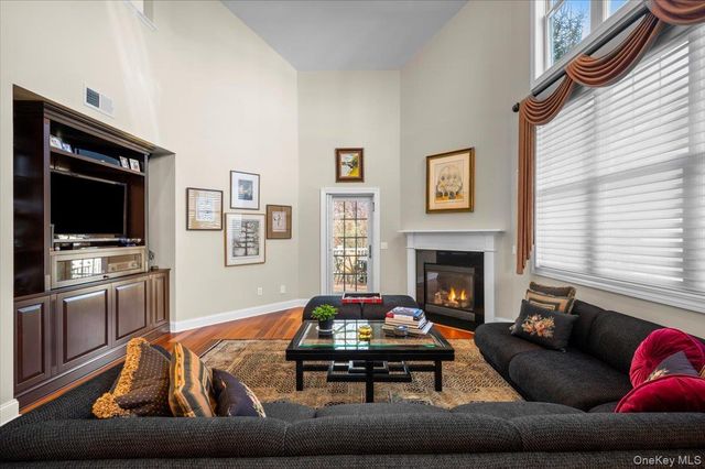 2279 Dalton Drive, Cortlandt Manor, NY 10567