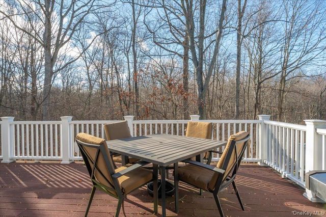 2279 Dalton Drive, Cortlandt Manor, NY 10567