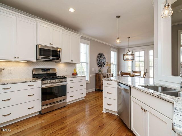 2609 Packhouse Road, Zebulon, NC 27597