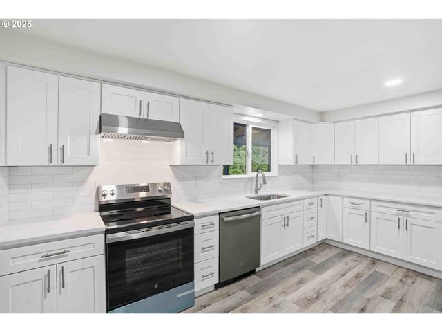 8818 Nw 18TH Ave, Vancouver, WA 98665