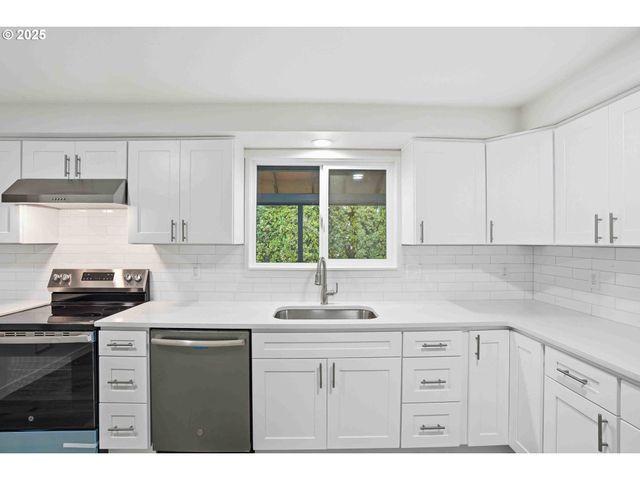 8818 Nw 18TH Ave, Vancouver, WA 98665