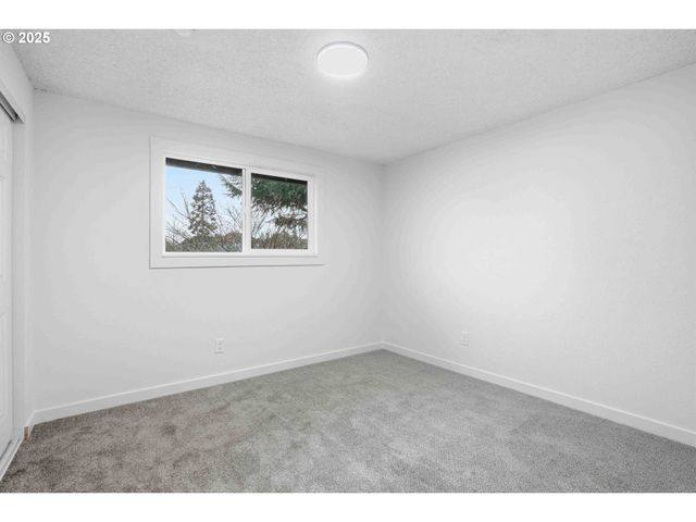 8818 Nw 18TH Ave, Vancouver, WA 98665