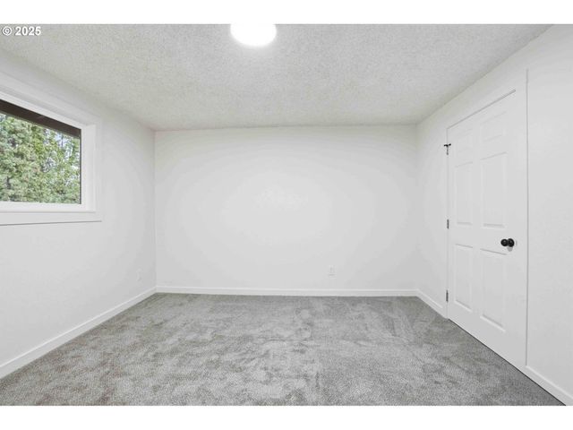 8818 Nw 18TH Ave, Vancouver, WA 98665