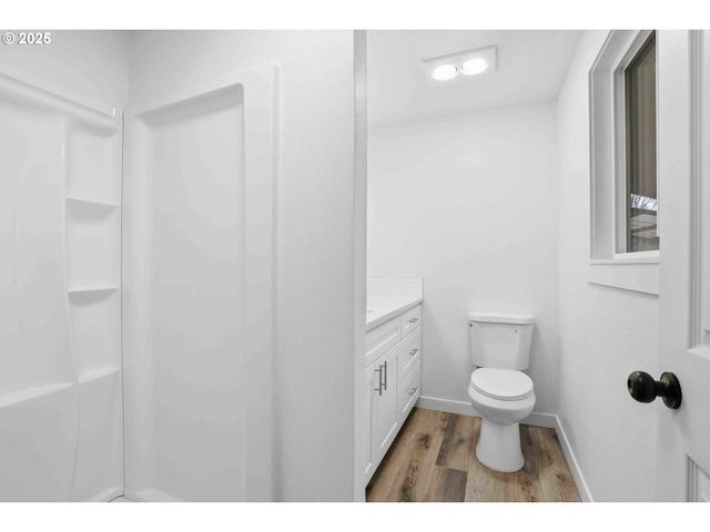 8818 Nw 18TH Ave, Vancouver, WA 98665