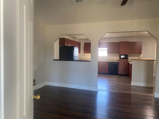 590 Devin Road, Cleveland, TX 77328