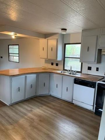 590 Devin Road, Cleveland, TX 77328