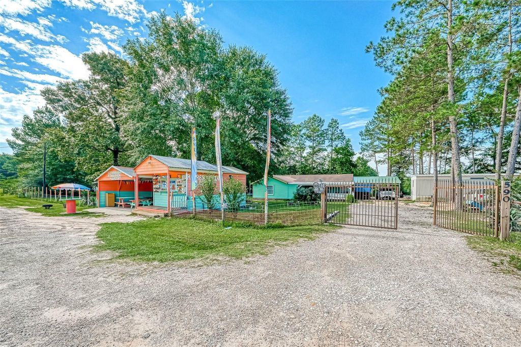 590 Devin Road, Cleveland, TX 77328