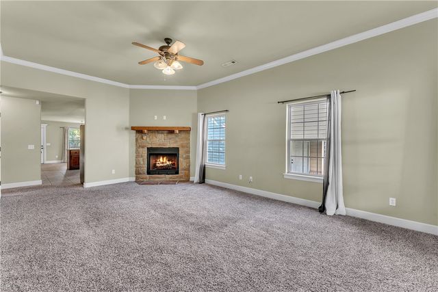 2944 Old Farmington Road, Fayetteville, AR 72704