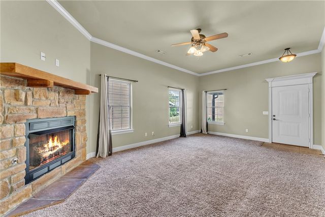 2944 Old Farmington Road, Fayetteville, AR 72704