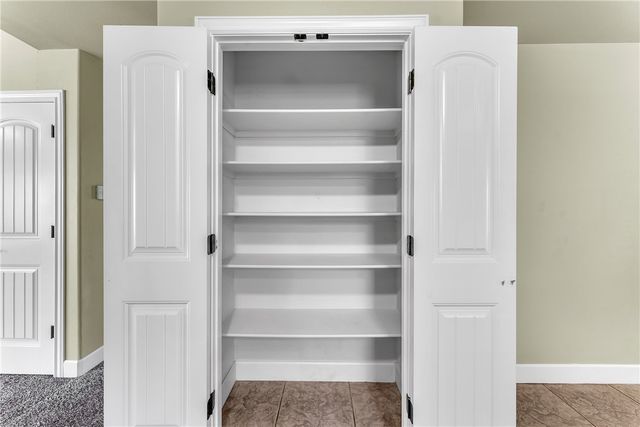 2944 Old Farmington Road, Fayetteville, AR 72704