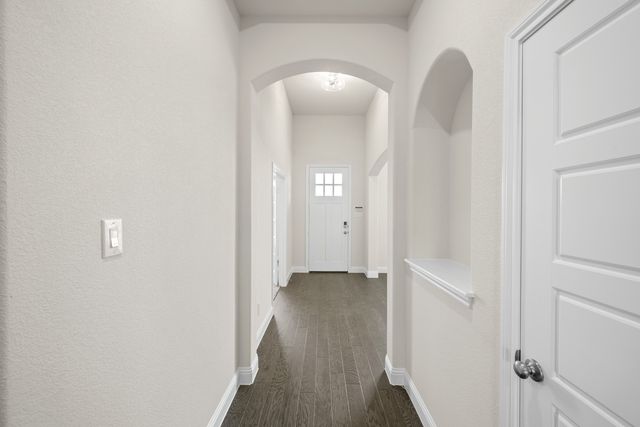 105 Grey Wolf Court, Godley, TX 76044