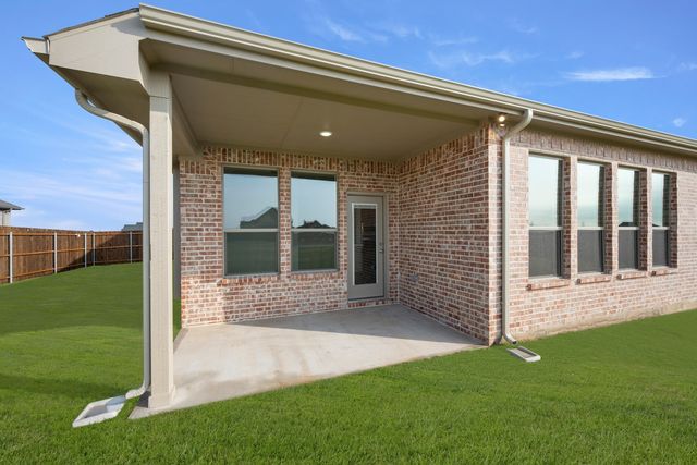 105 Grey Wolf Court, Godley, TX 76044